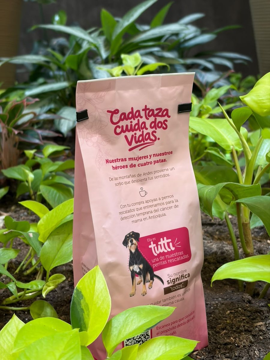 Empaque del Café DOOG: «Cada taza cuida dos vidas»